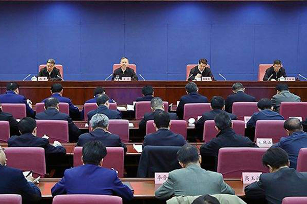 國務(wù)院安委辦、應(yīng)急管理部召開全國煤礦安 全生產(chǎn)工作緊急視頻會議強調(diào) 深刻吸取煤礦重大事故教訓(xùn) 舉一反三抓好風(fēng)險防控 確保歲末年初安 全形勢穩(wěn)定